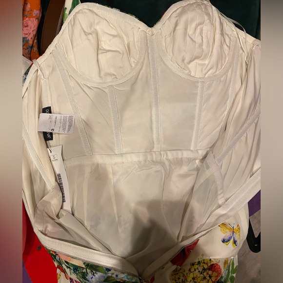 Dolce and Gabbana 🦋 Silk Midi Length Dress Retail: $3360 - Picture 10 of 13